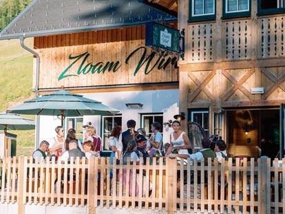 Hochzeit - Art der Location: Gasthaus - Steiermark - Die Agape im Narzissendorf Zloam beim Zloam Wirt. - Narzissendorf Zloam