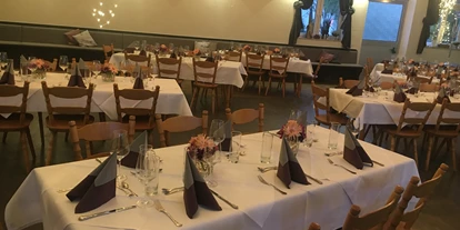 Wedding - Geeignet für: Firmenweihnachtsfeier - Oberding - Saal - 1 - Gasthaus Neuwirt / Martin Irl Catering