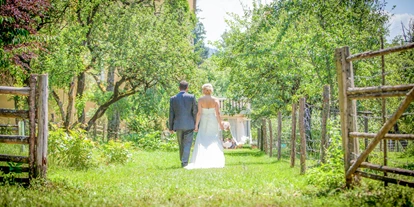 Wedding - Sommerhochzeit - Carinthia - Hochzeits - Fotoshooting im Garten
Schloss Lichtengraben - Gut Schloss Lichtengraben  - romantisches Schloss exklusive mieten