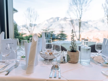 Wedding - Geeignet für: Eventlocation - Austria - Hochzeitstafel mit Ausblick - IMLAUER Hotel Schloss Pichlarn