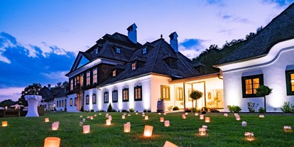 Hochzeit - Art der Location: Hotel - Lichtermeer - mehr Romantik geht nicht! - Schloss Luberegg