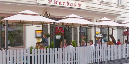 Wedding - Umgebung: in einer Stadt - Baden (Baden) - Kardos Terrasse bis zu 16 Sitzplätze - Restaurant Kardos K.u.K. Spezialitäten