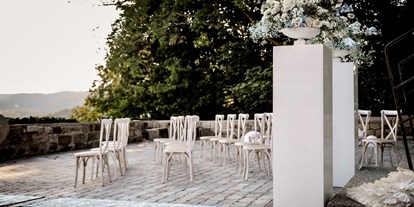 Hochzeit - Art der Location: ausgefallene Location - PLZ 73773 (Deutschland) - Trauung auf der Terrasse der Burg Waldenstein im Schwäbischen Wald.  - Waldenstein Events