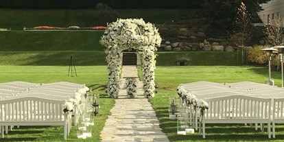 Hochzeit - Umgebung: in den Bergen - Niederösterreich - Schloss Thalheim