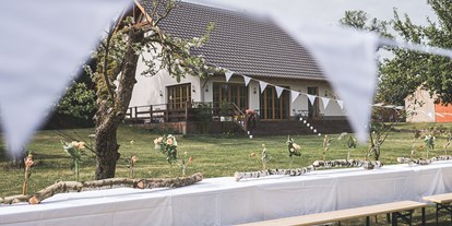 Hochzeit - PLZ 16818 (Deutschland) - Eine Gartenhochzeit auf der Beke Mühle. - Beke Mühle
