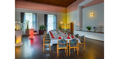 Hochzeit - Geeignet für: Vernissage oder Empfang - Deutschland - Studio - geeignet für bis zu 45 Personen - Restaurant & Landhotel "Zum Niestetal"