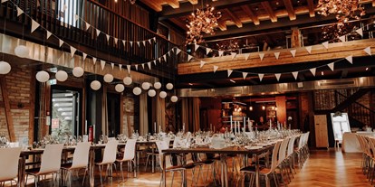Hochzeit - Hochzeits-Stil: Rustic - Löwensaal - die Säge