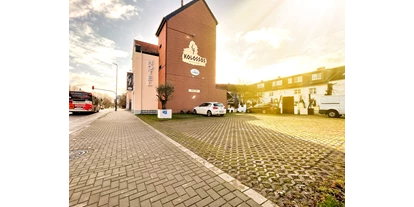 Bruiloft - Geeignet für: Eventlocation - Bergheim (Rhein-Erft-Kreis) - Parkplatz - Hotel und Restaurant Kolossos in Neuss am Rhein