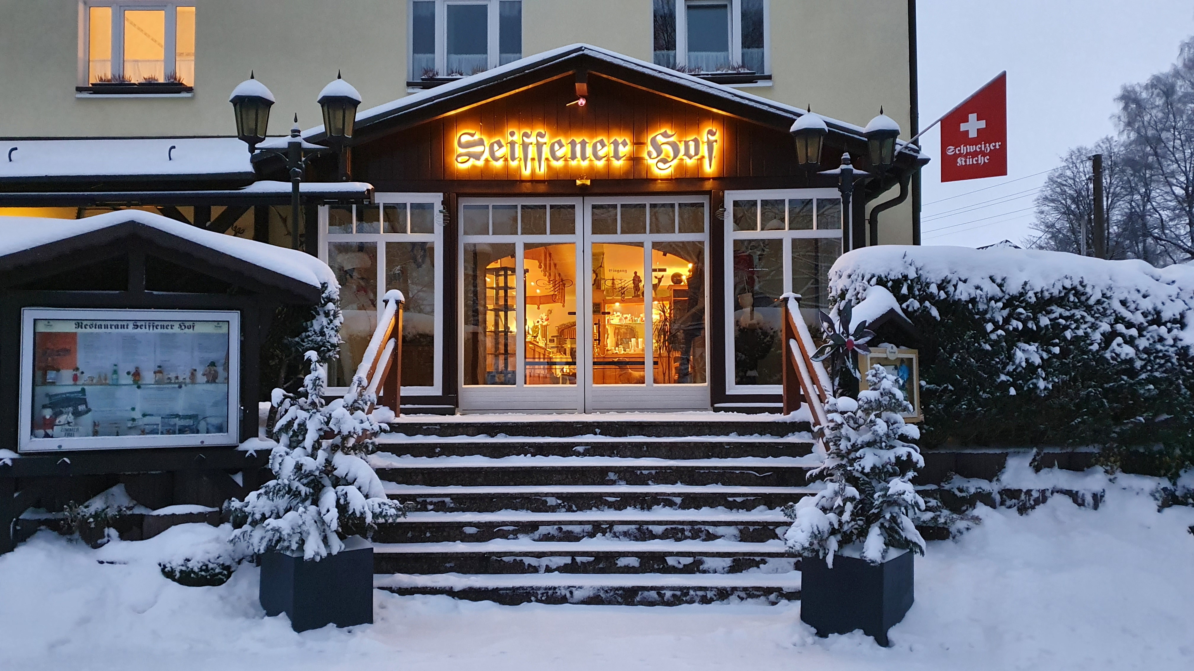 wedding venue - Eingangsportal - Hotel Restaurant "Seiffener Hof"