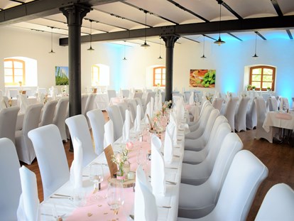 Hochzeit - externes Catering - Münchsmünster - Der Festsaal vom Stanglbräu bei Regensburg bietet Platz für bis zu 120 Hochzeitsgäste. - Stanglbräu