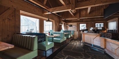 Hochzeit - Art der Location: Restaurant - Rustikal, chic, originell - so präsentiert sich das Thony's am Arlberg. - Thony's