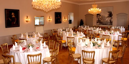 Wedding - Art der Location: Eventlocation - Schloßhof - Schloss Rohrau