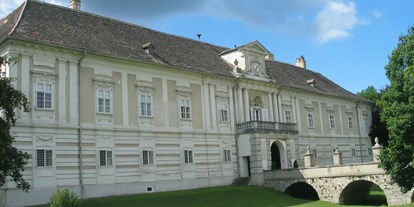 Hochzeit - externes Catering - Schloßhof - Schloss Rohrau