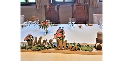 Hochzeit - Tiroler Oberland - Milser Stadl, Hochzeitstafel - Trofana Tyrol