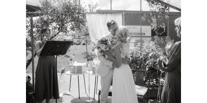 Hochzeit - Hochzeitsessen: À la carte - Moosach - Copyright: Stories by Toni - DINZLER Kaffeerösterei