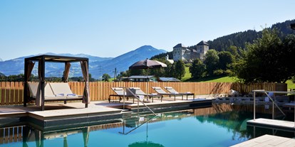 Hochzeit - nächstes Hotel - Pinzgau - Garten mit Natur-Schwimmteich - Soulsisters'