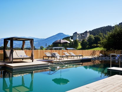 Hochzeit - nächstes Hotel - Salzburg - Garten mit Natur-Schwimmteich - Soulsisters'