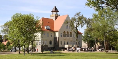 Bruiloft - Hochzeitsessen: 3-Gänge Hochzeitsmenü - Mecklenburg-Vorpommern - Schlosspark - Schloss Krugsdorf Hotel & Golf