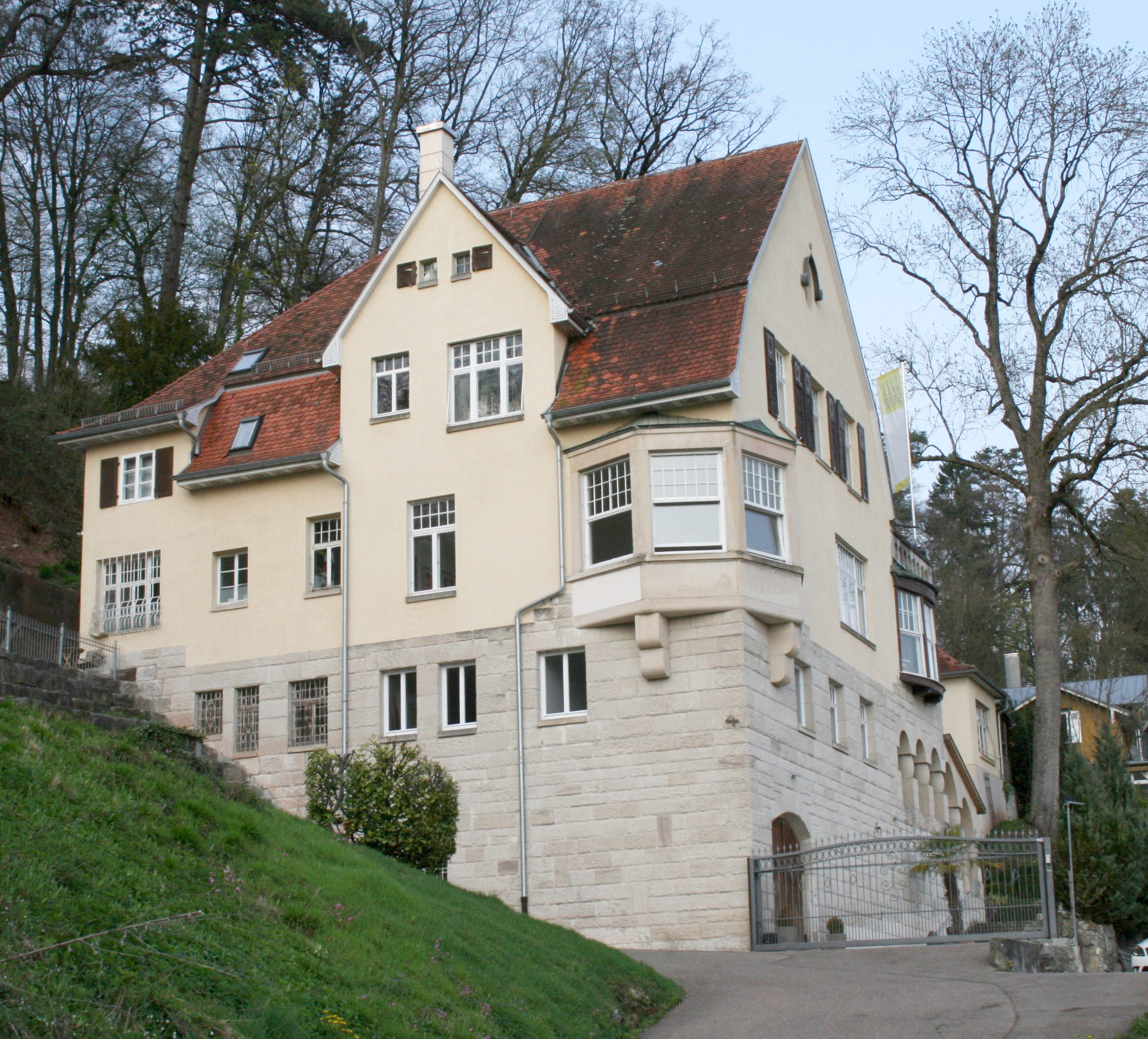 Hochzeitslocation: Hochzeitslocation Villa Seiz in Schwäbisch Gmünd mit besonderem Ambiente
 - Villa Seiz