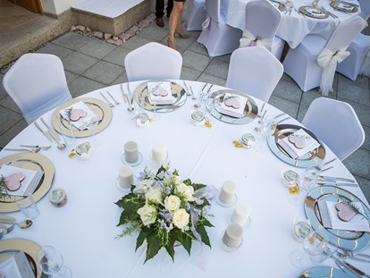 Hochzeit - externes Catering - Mühlbach (Attersee am Attersee) - Heiraten auf dem Hof Groß Höllnberg in Oberösterreich. - Hof Groß Höllnberg