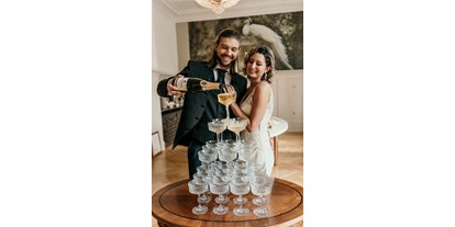 Hochzeit - externes Catering - Champagnerpyramide  - Schloss Falkenhorst