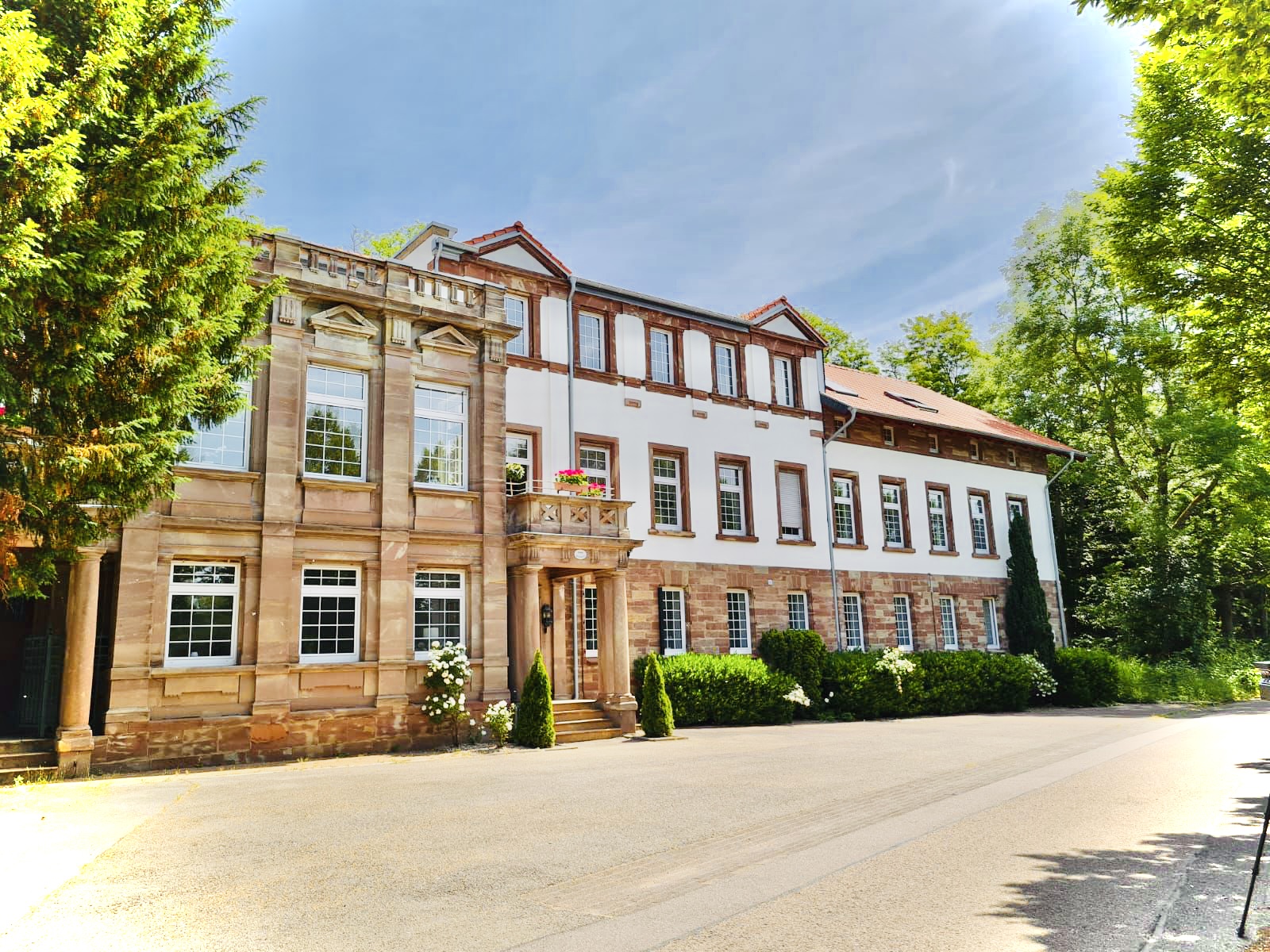 Location per matrimoni - Schloss Falkenhorst bei Saarbrücken an der Saar gelegen  - Schloss Falkenhorst