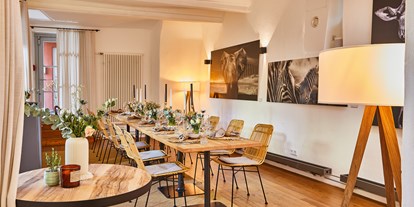 Hochzeit - nächstes Hotel - Wiesentheid - Der Nebenraum "Schwan" mit direktem Zugang zum romantischen Innenhof - Altstadthotel Weinforum Franken