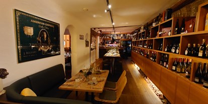 Hochzeit - Umgebung: in Weingärten - Kitzingen - Die Vinothek - Altstadthotel Weinforum Franken