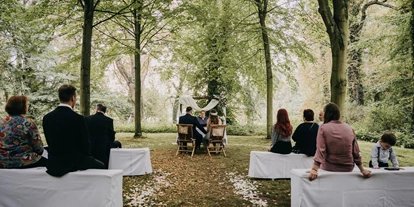 Wedding - Art der Location: privates Anwesen - Germany - Trauung im Grünen Trauzimmer - Gut Petersdorf