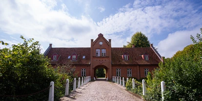 Wedding - Art der Location: privates Anwesen - Germany - Torhaus - Gut Petersdorf