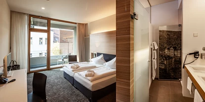 Mariage - Frühlingshochzeit - Region Schwaben - Doppelzimmer Komfort Plus mit Balkon - Hochzeitslocation Jordanquelle im Parkhotel Jordanbad