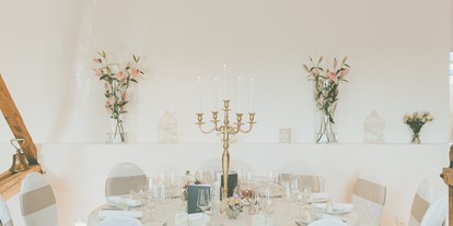 Hochzeit - Art der Location: Restaurant - Biblis - moderne und tradtionelle Momente in einem barrierefreien Dachstuhl - Weingut Jean Buscher