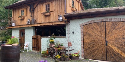 Hochzeit - Art der Location: Bauernhof/Landhaus - Eppstein - Stilvolle Events brauchen einen stilvollen Innenhof  - Hof alla Cava 