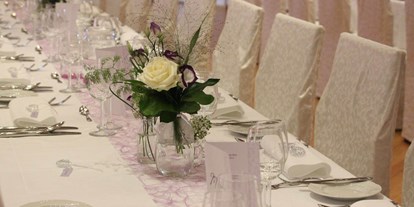 Hochzeit - Preisniveau: moderat - Oberreute - Saal mit Hussen - Hotel Krone