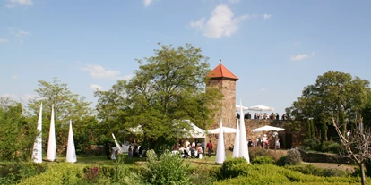 Hochzeit - Umgebung: am Land - Burg Battenberg/ Pfalz