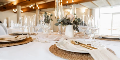 Hochzeit - nächstes Hotel - Wadern - Table Setting runder Tisch - Hofgut Dösterhof