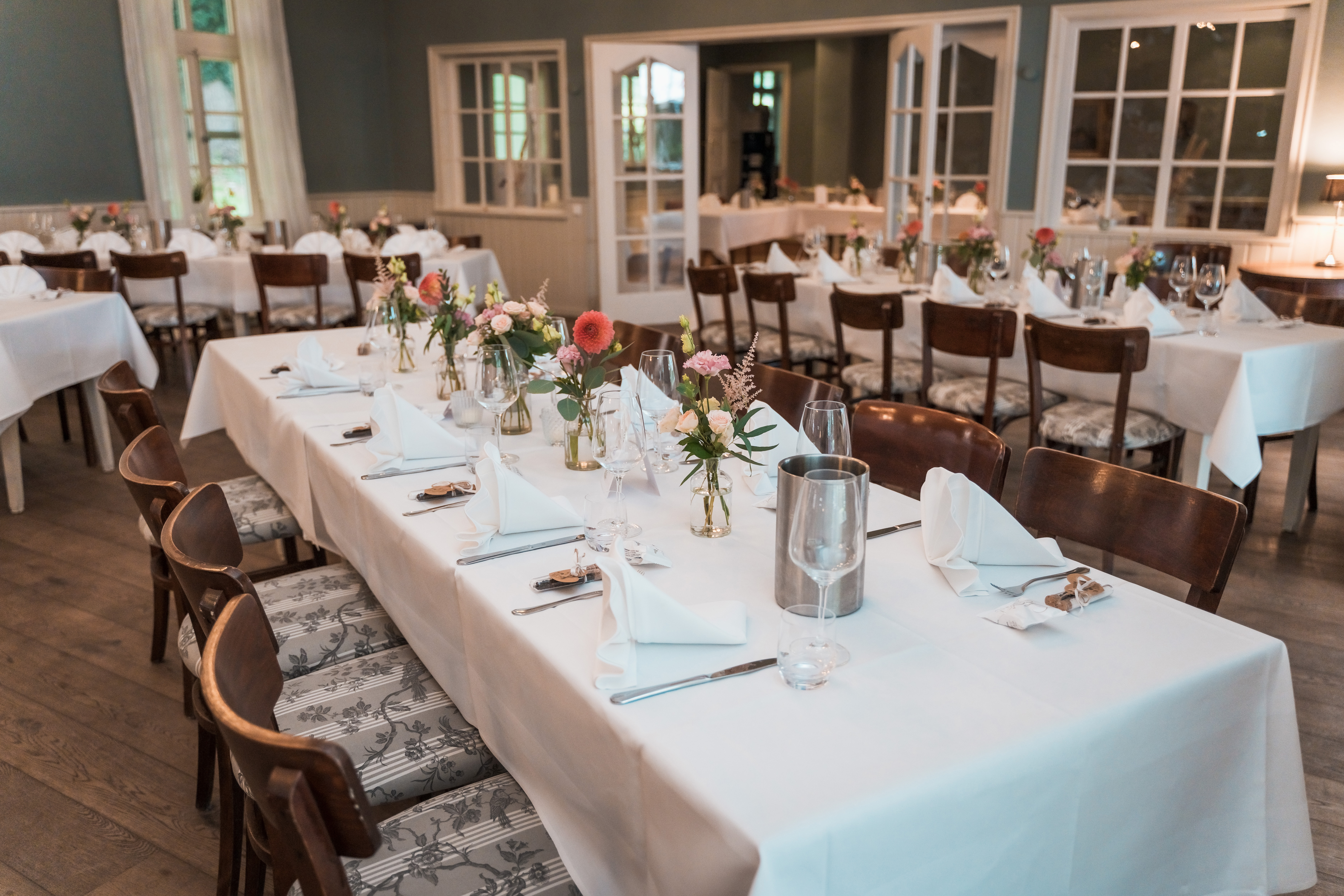 Hochzeitslocation - großer blauer Saal BrunsGarten Hochzeit  - BrunsGARTEN