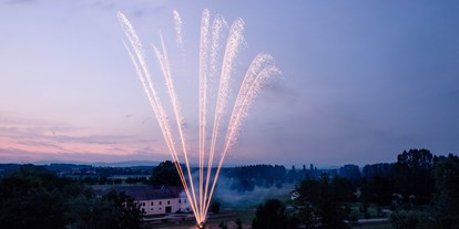 Hochzeit - Geeignet für: Eventlocation - Scheibbs - Das Schloss Ernegg bietet die Möglichkeit ein Feuerwerk zu veranstalten. - Schloss Ernegg