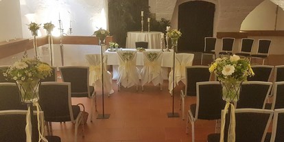 Hochzeit - Trauung im Freien - Bad Blumau - Festliche Trauung im Kastell Stegersbach - Kastell Stegersbach