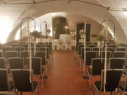 Hochzeit - Hochzeitsessen: 5-Gänge Hochzeitsmenü - Burg (Hannersdorf) - Festliche Trauung im Kastell Stegersbach - Kastell Stegersbach
