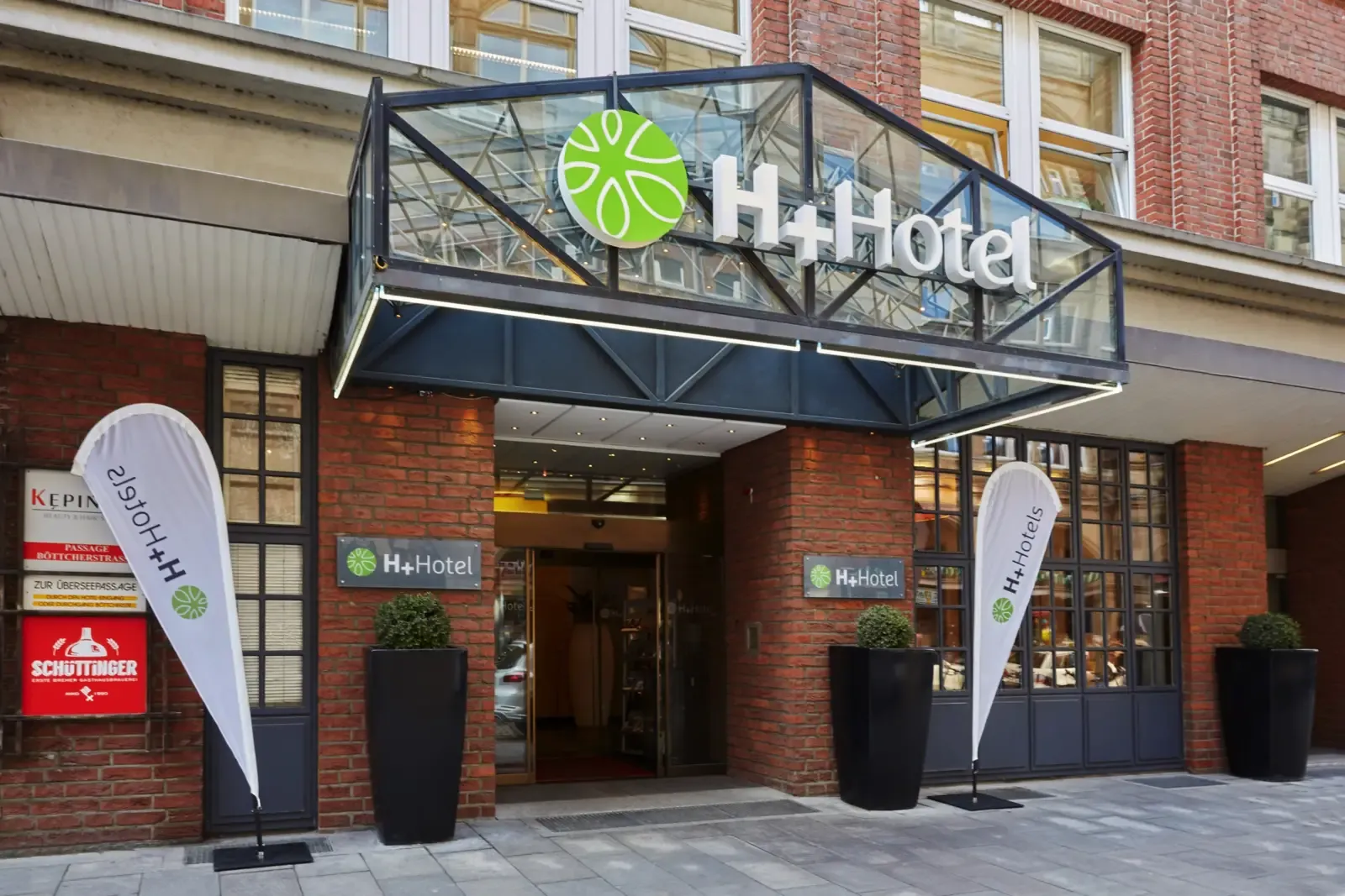 Lieu du mariage - RAMADAÜberseehotel Bremen ****