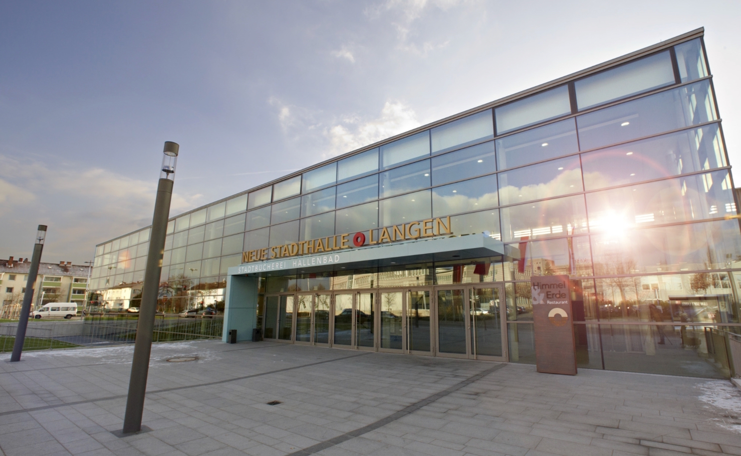 Hochzeit: Aussenbereich der Stadthalle  - Neue Stadthalle Langen · & Restaurant The Prime Cut