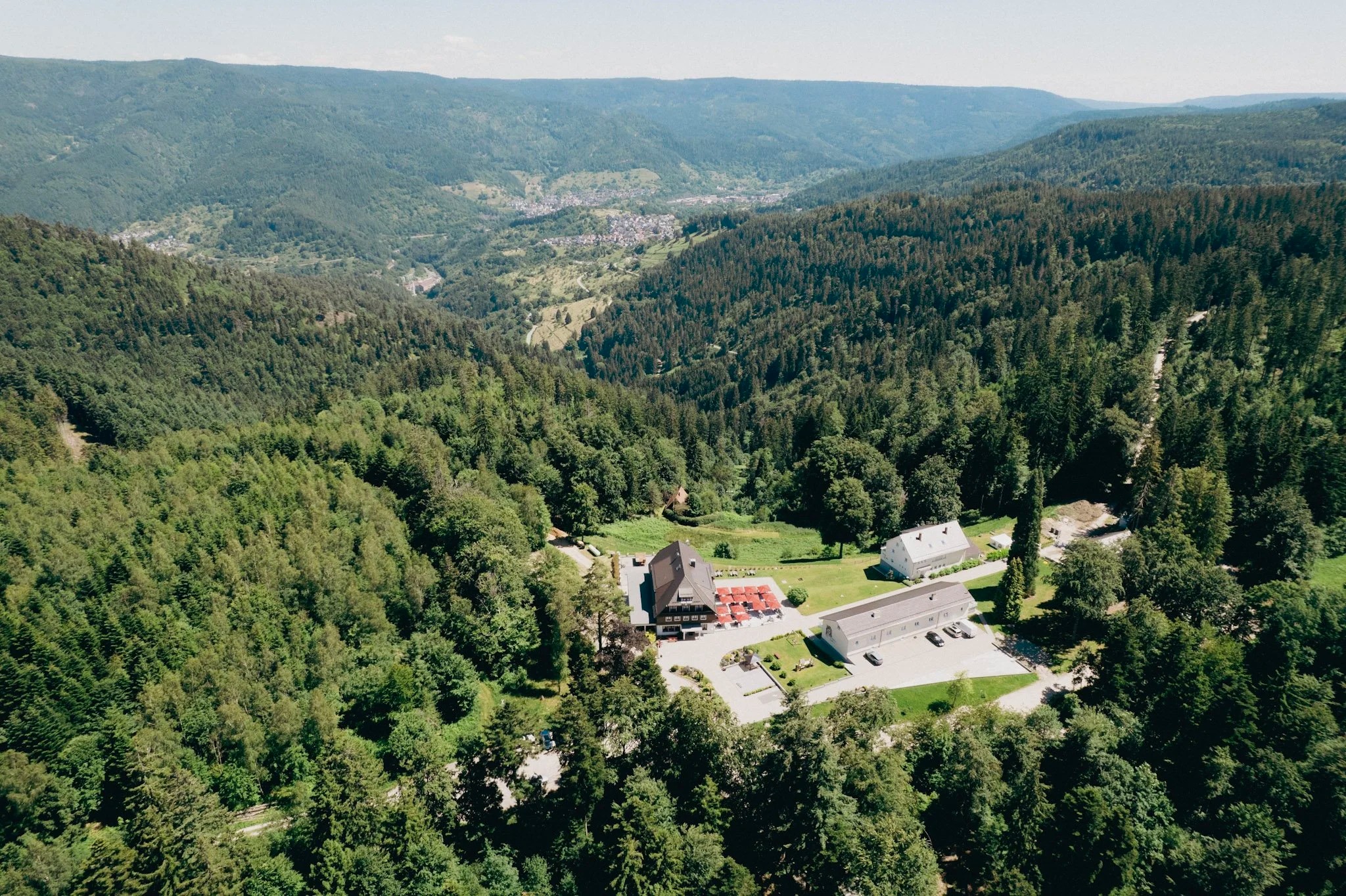 Hochzeit: 1. Traumhafte Hochzeitslocation im Schwarzwald mit einzigartiger Panorama-Aussicht.
 - Edelfuchs - Rote Lache