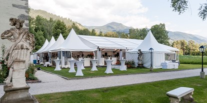 Hochzeit - Art der Location: im Freien - elegantes Zelt im Schlossgarten - Schloss Prielau Hotel & Restaurants