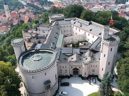 Hochzeit - Frühlingshochzeit - Leifling (Neuhaus) - Schloss Wolfsberg in Kärnten 
Top-Location  - Schloss Wolfsberg