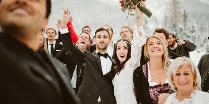 Wedding - Preisniveau: moderat - Garmisch-Partenkirchen - Die verschneite Landschaft bietet eine tolle Kulisse für unvergessliche Hochzeitsfotos. - Gamsalm Ehrwald 