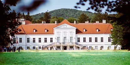 Hochzeit - Art der Location: Wintergarten - PLZ 1130 (Österreich) - SCHLOSS Miller Aichholz  - Schloss Miller-Aichholz - Europahaus Wien