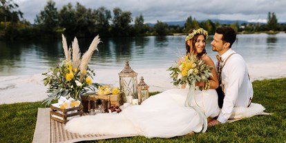 Hochzeit - Hochzeits-Stil: Rustic - Unsere Hochzeitslocation liegt direkt am See.
pic by: Reichl Fotografie - DasSee Event Exclusive