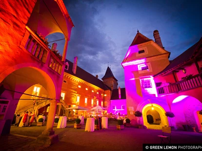 Wedding - Parkplatz: kostenlos - Grafenwörth - Heiraten in dem Renaissanceschloss Rosenburg in Niederösterreich. - Renaissanceschloss Rosenburg