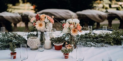 Hochzeit - Garten - Eine Hochzeitsfeier unter freiem Himmel. - Hermes Café Restaurant Labstelle